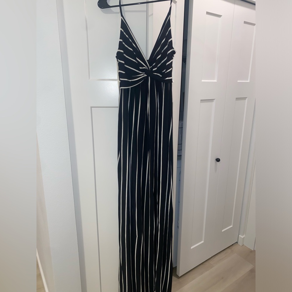 NWT Windsor medium dress